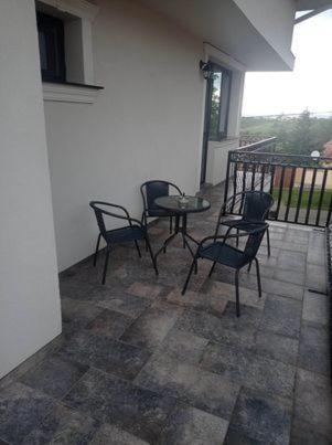 לינה וארוחת בוקר באילה אונו מאי Casa Leahu מראה חיצוני תמונה