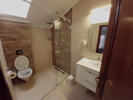 לינה וארוחת בוקר באילה אונו מאי Casa Leahu מראה חיצוני תמונה