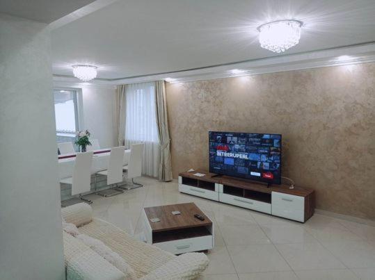 לינה וארוחת בוקר באילה אונו מאי Casa Leahu מראה חיצוני תמונה
